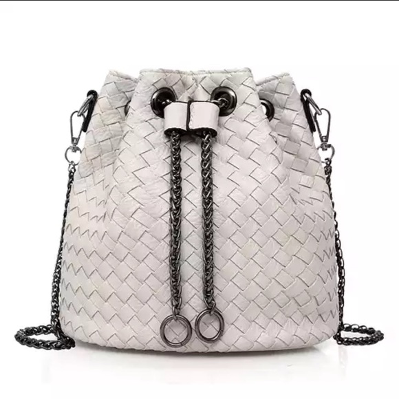 Lush Style Finds Handbags - 🆕 FLORENCE Weaved Drawstring Bucket Bag